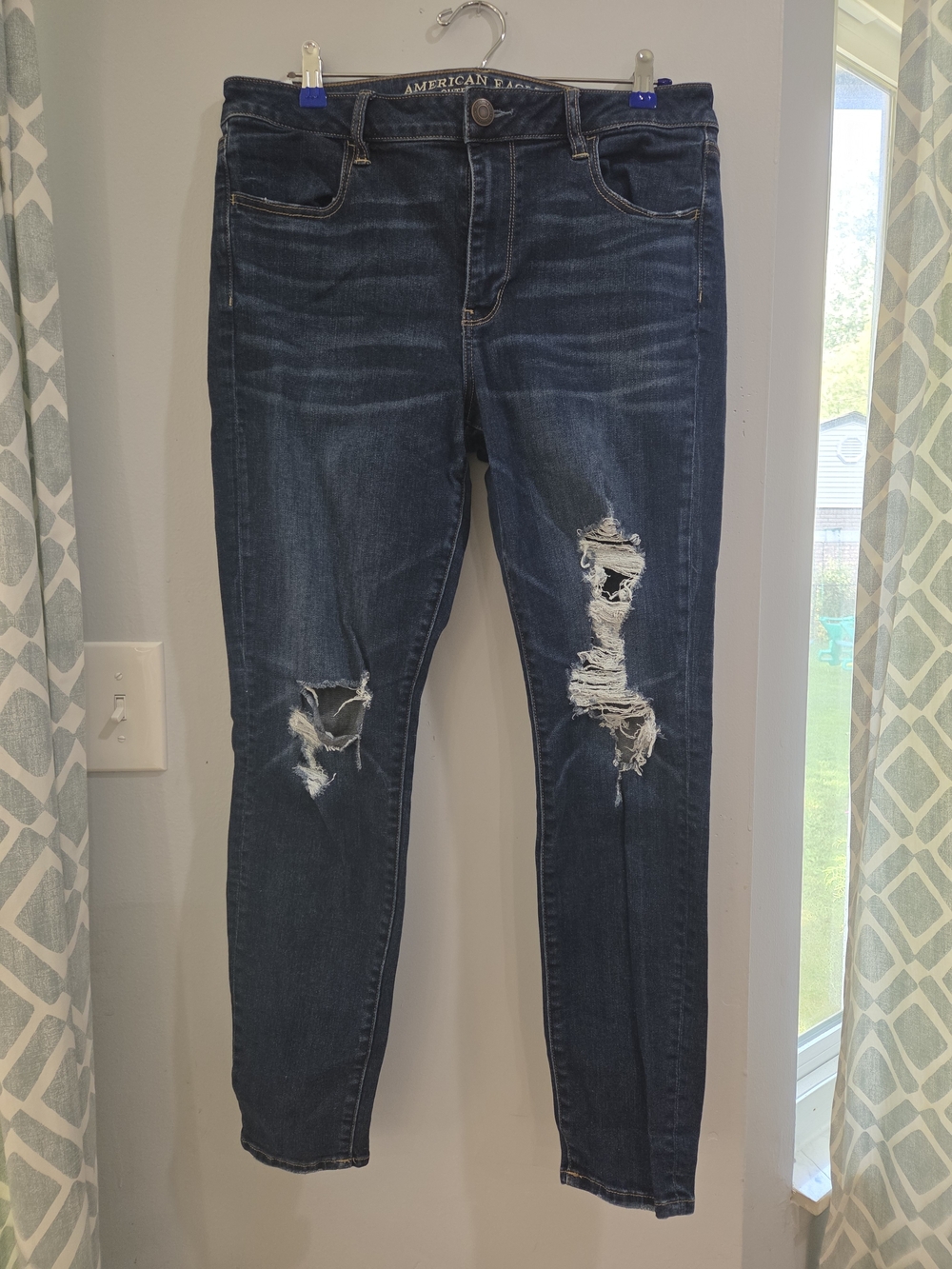 American Eagle Outfitters Dark Indigo Distressed Women's Jeggings